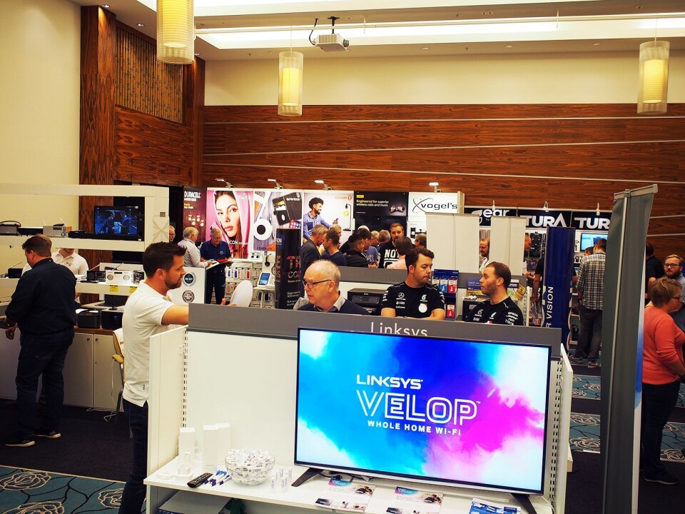 Produktmessen på kompetansedagene er godt besøkt. Foto: Jan Røsholm.