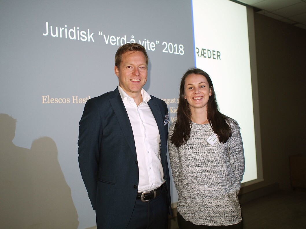 GDPR var tema da Nina Wilborn og Kyrre Kielland fra advokatselskapet Ræder sto på scenen. Foto: Jan Røsholm. GDPR var tema da Nina Wilborn og Kyrre Kielland fra advokatselskapet Ræder sto på scenen. Foto: Jan Røsholm.