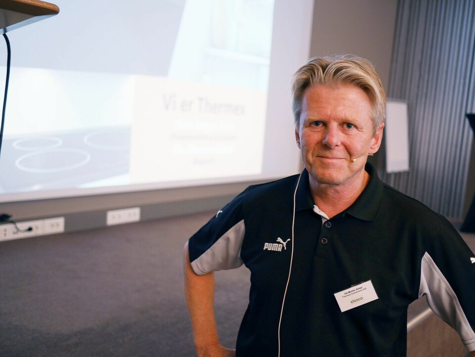 Ole Morten Alvstad i Thermex Scandinavia klar for å gå på scenen. Foto: Stian Sønsteng.