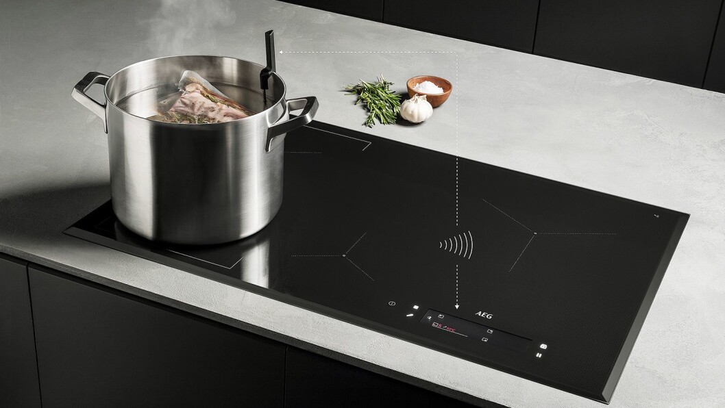 AEG Sensepro kommer ekstern sensor som enten kan fungere som et steketermometer, eller som sous-vide-løsning. Foto: AEG Electrolux AEG Sensepro kommer ekstern sensor som enten kan fungere som et steketermometer, eller som sous-vide-løsning. Foto: AEG Electrolux