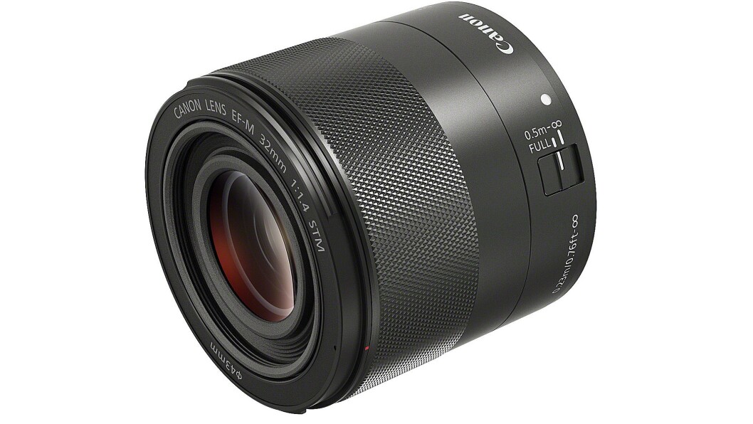 Canon EF-M 32mm f/1.4 STM Canon EF-M 32mm f/1.4 STM