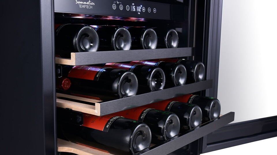 Finalist: Temptech Sommelier SOM60DES vinskap. Foto: Tempetch.