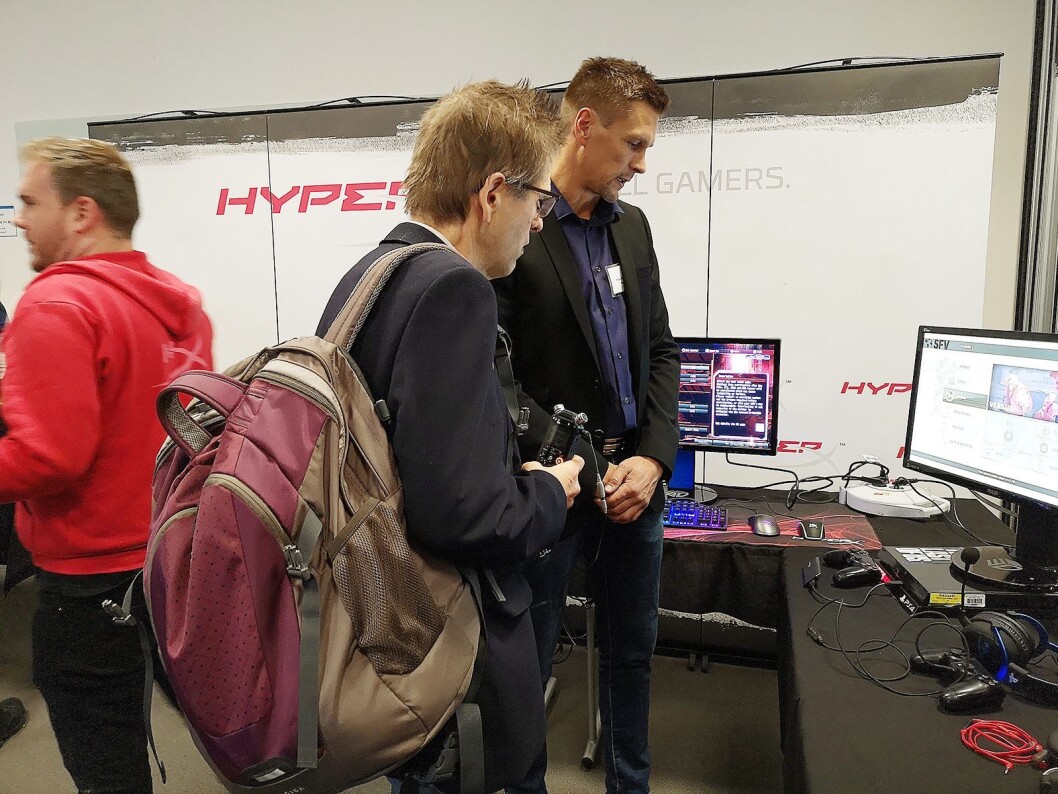 Journalister fra hele Norden fikk kikke på HyperX produkter under TechBrief. Foto: Marte Ottemo. Journalister fra hele Norden fikk kikke på HyperX produkter under TechBrief. Foto: Marte Ottemo.