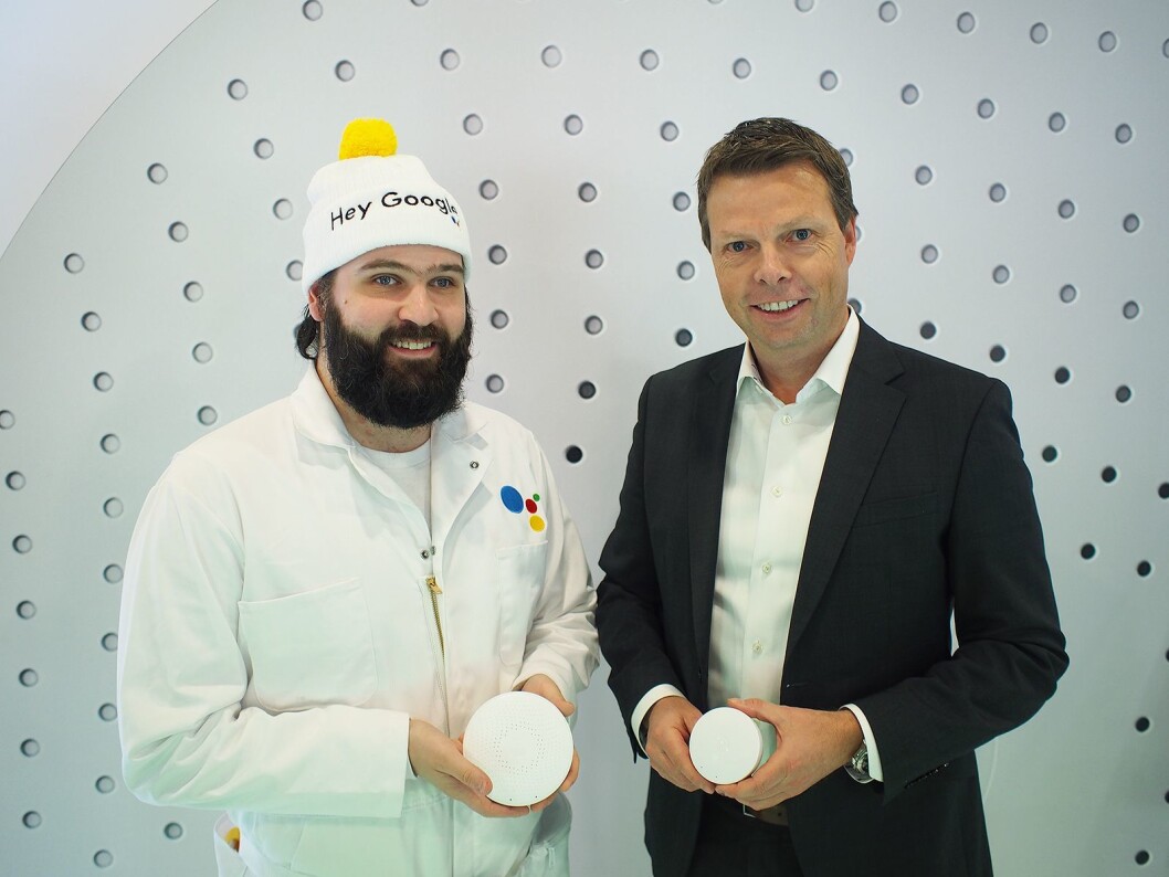 Scott Phillips Jr. (t. v.) representerte Google Assistant på Airthings’ stand sammen med Øyvind Birkenes. Foto: Jan Røsholm Scott Phillips Jr. (t. v.) representerte Google Assistant på Airthings’ stand sammen med Øyvind Birkenes. Foto: Jan Røsholm