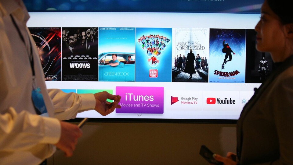 Med en ny app får man tilgang til iTunes’ filmer og TV-program på Samsung-TVen. Foto: Samsung Electronics.