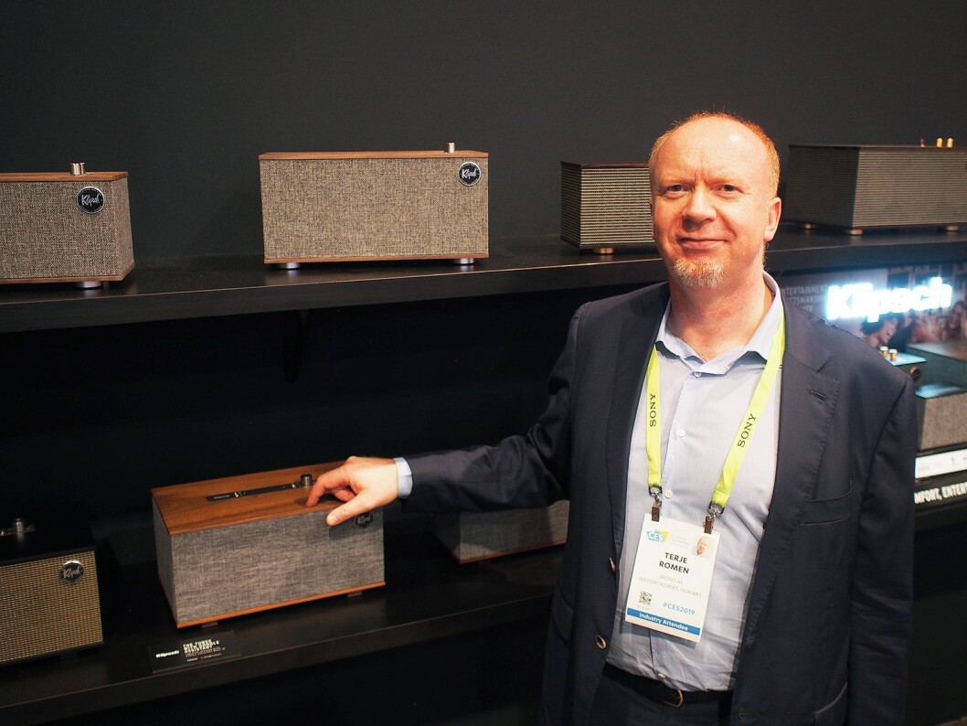 Terje Romen i Mono viser frem den nye serien smarthøyttalere fra Klipsch. Foto: Jan Røsholm. Terje Romen i Mono viser frem den nye serien smarthøyttalere fra Klipsch. Foto: Jan Røsholm.