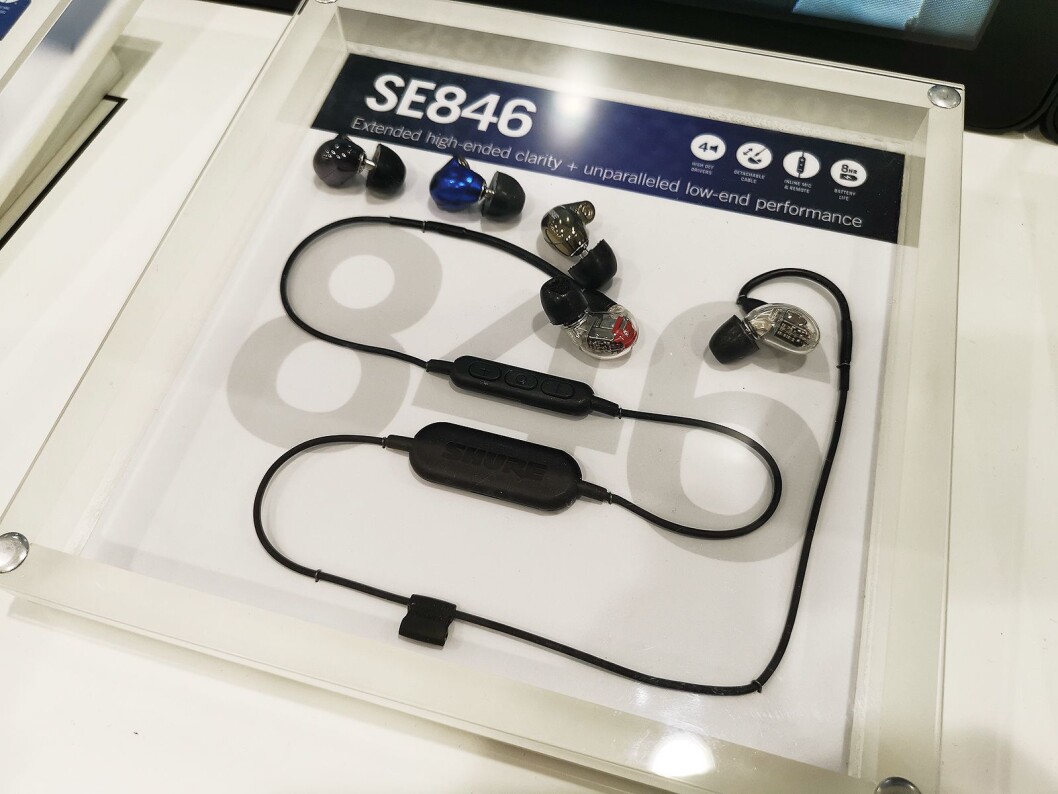 Shure SE846 er en av øreproppene i SE-serien man nå kan få kjøpt en Bluetooth 2.0-kabel til, som ekstrautstyr. Foto: Stian Sønsteng. Shure SE846 er en av øreproppene i SE-serien man nå kan få kjøpt en Bluetooth 2.0-kabel til, som ekstrautstyr. Foto: Stian Sønsteng.