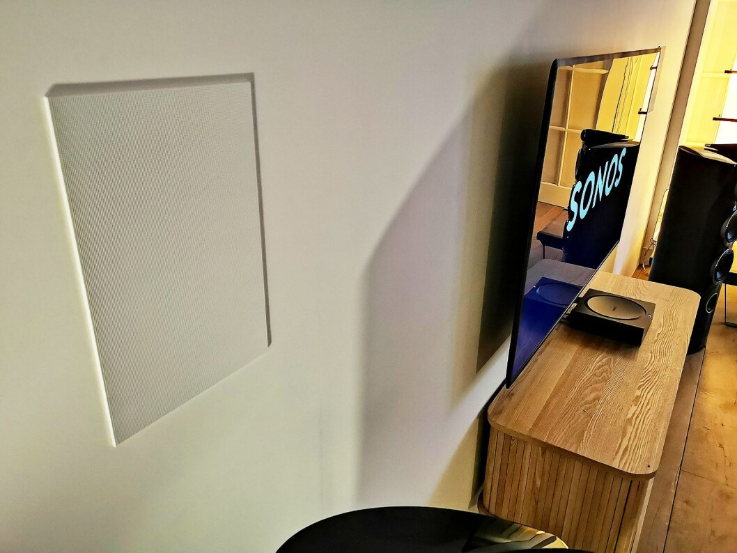 Sonos lanserer sine første innbyggingshøyttalere, i samarbeid med Sonance. Foto: Stian Sønsteng. Sonos lanserer sine første innbyggingshøyttalere, i samarbeid med Sonance. Foto: Stian Sønsteng.