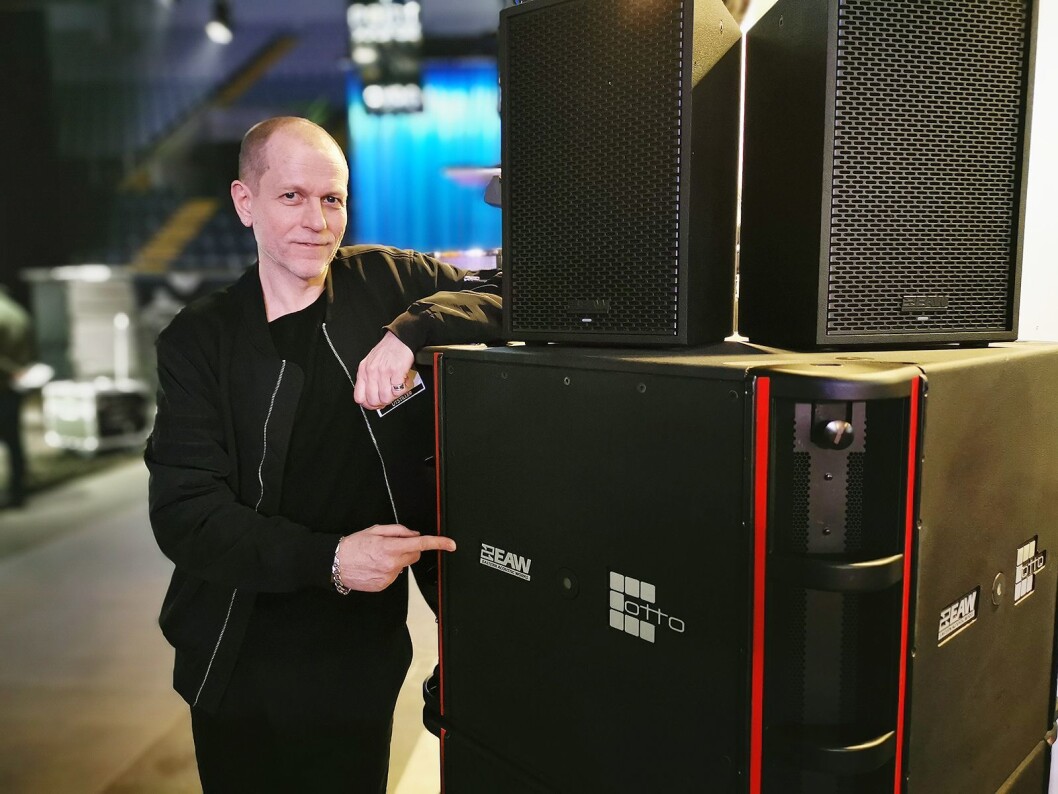 Steinar Eikum i XL Audio er godt fornøyd med å ha fått Eastern Acoustic Works (EAW) i porteføljen. Foto: Stian Sønsteng Steinar Eikum i XL Audio er godt fornøyd med å ha fått Eastern Acoustic Works (EAW) i porteføljen. Foto: Stian Sønsteng