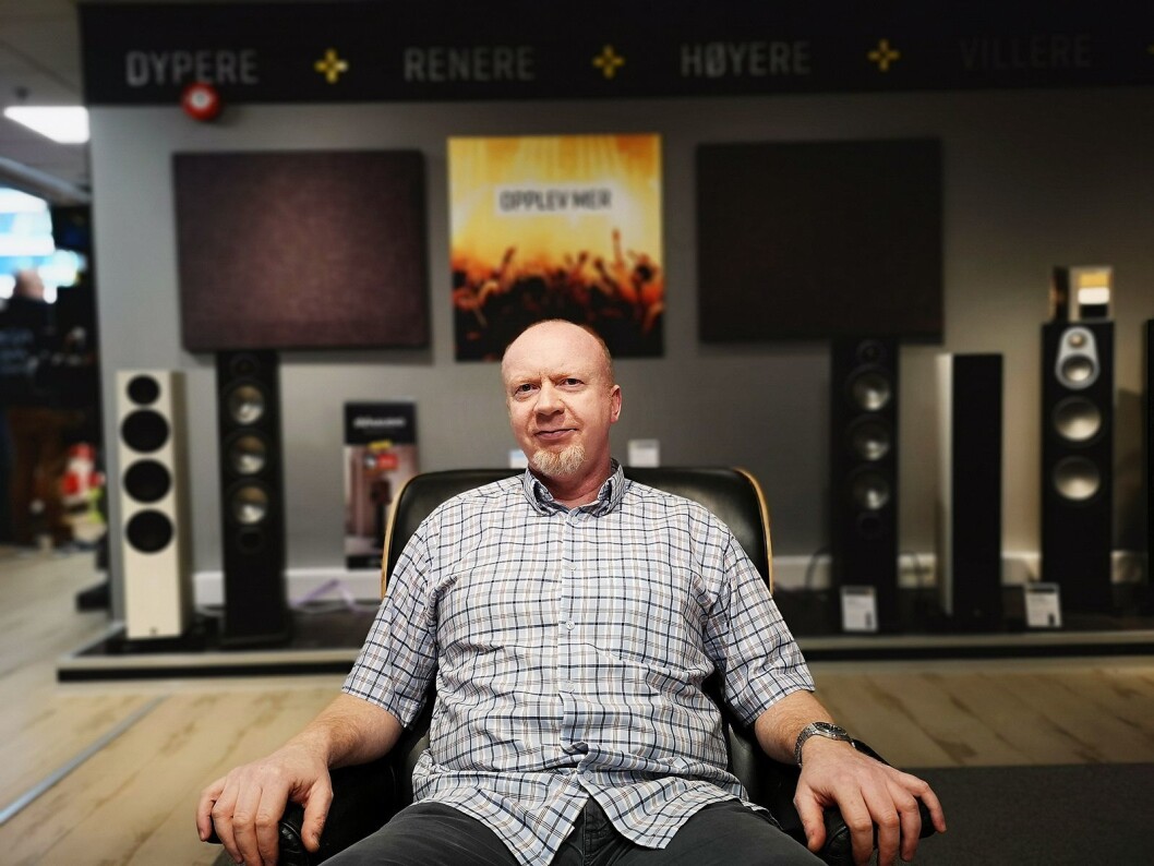 Terje Romen kjøpte i februar boet etter Soundgarden-konkursen, og driver kjeden videre med seks butikker. Her fra avdelingen i Hammersborggata 4 i Oslo. Foto: Marte Ottemo Terje Romen kjøpte i februar boet etter Soundgarden-konkursen, og driver kjeden videre med seks butikker. Her fra avdelingen i Hammersborggata 4 i Oslo. Foto: Marte Ottemo