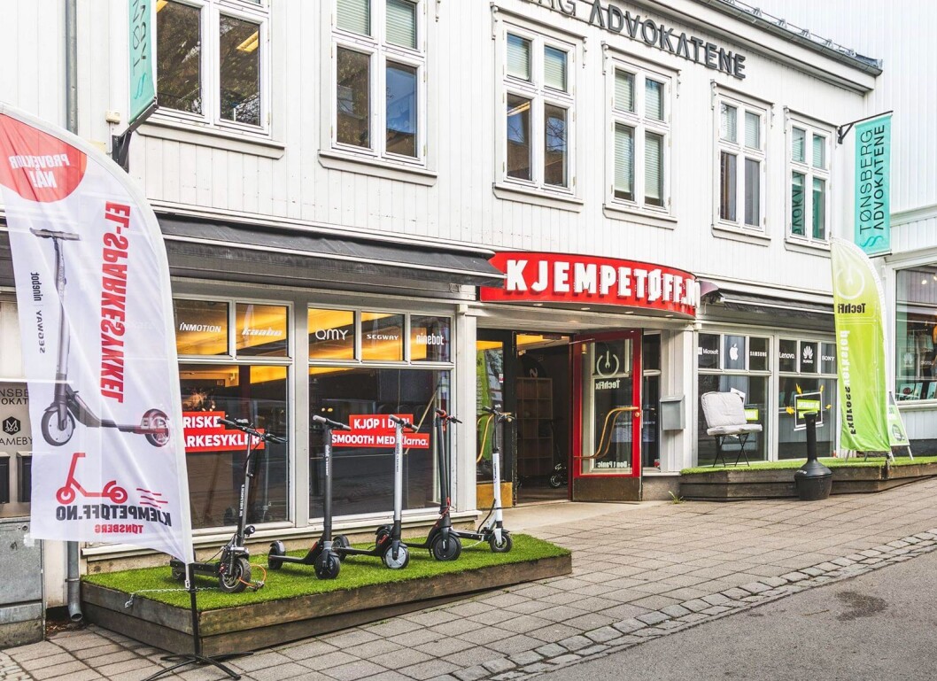 Kjempetøff.no har åpnet ny stor butikk i Tønsberg sentrum. Foto: Andrè Askeland Kjempetøff.no har åpnet ny stor butikk i Tønsberg sentrum. Foto: Andrè Askeland