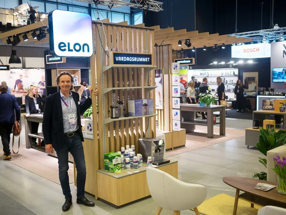 Stefan Lebrot, administrerende direktør og konsernsjef i Elon Group ved det nye butikk-konseptet på Elon Expo 2019. Foto: Ola Larsson Stefan Lebrot, administrerende direktør og konsernsjef i Elon Group ved det nye butikk-konseptet på Elon Expo 2019. Foto: Ola Larsson