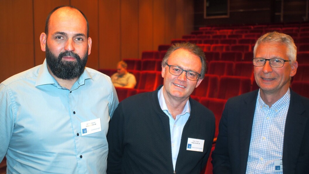 Elkjøp var godt representert på den 28. utgaven av Vårkonferansen. Fra venstre Bård Fredagsvik, Roger Tangen og Lorentz Jacobsen. Foto: Jan Røsholm Elkjøp var godt representert på den 28. utgaven av Vårkonferansen. Fra venstre Bård Fredagsvik, Roger Tangen og Lorentz Jacobsen. Foto: Jan Røsholm