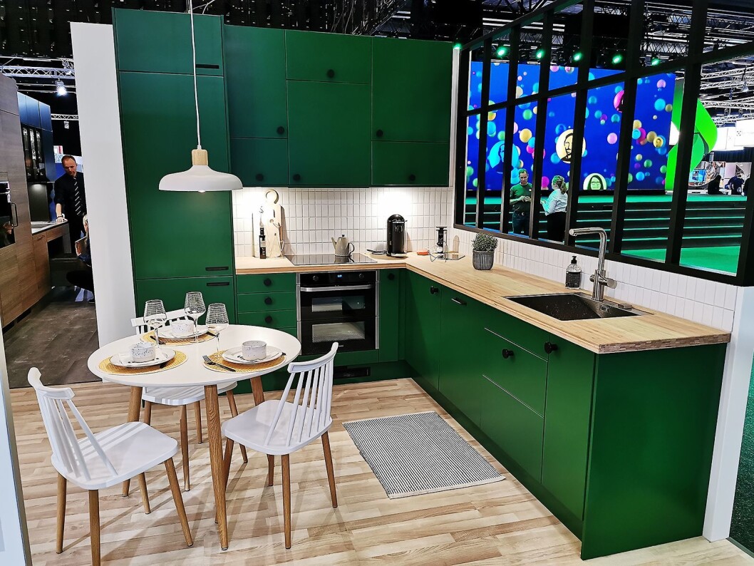 Kjøkkeninnredningen Trend fra Epoq i fargen Green Envy. Foto: Stian Sønsteng. Kjøkkeninnredningen Trend fra Epoq i fargen Green Envy. Foto: Stian Sønsteng.