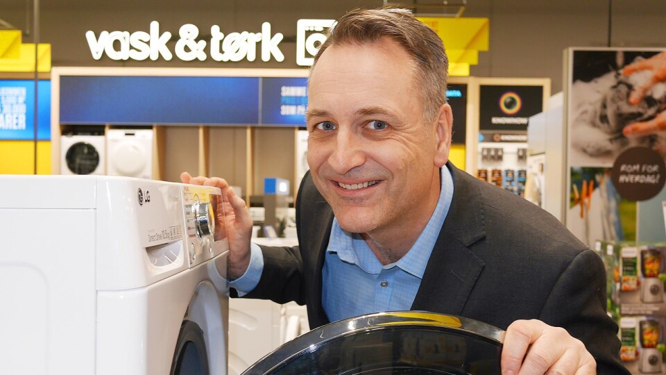 Administrerende direktør i Stiftelsen Elektronikkbransjen, Jan Røsholm, har gode tips for å unngå skader på dine elektriske apparater. Foto: Stian Sønsteng