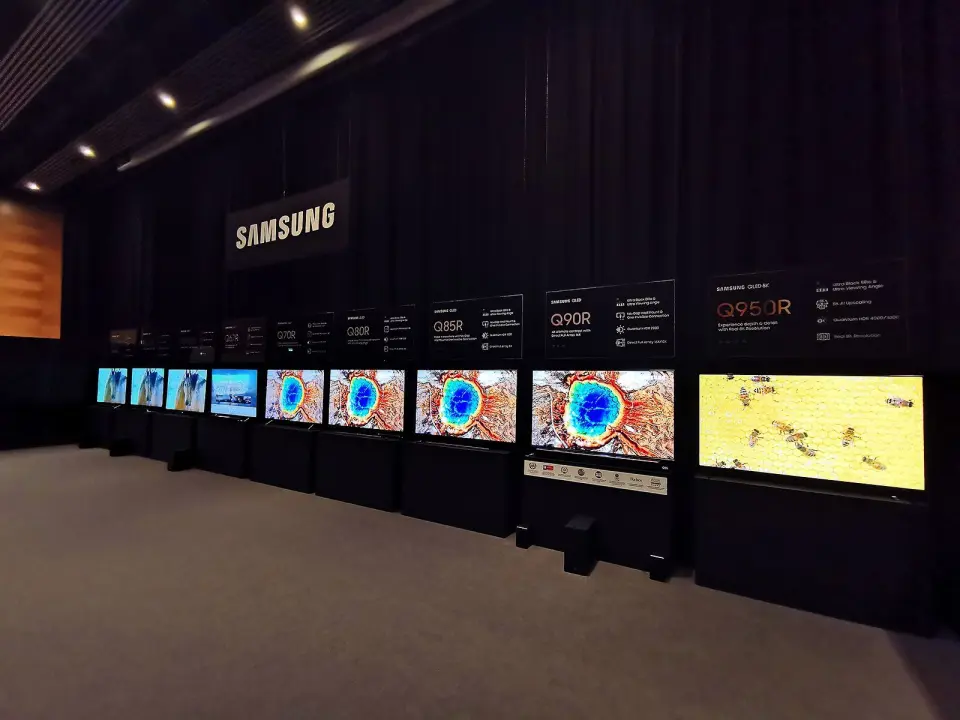 Samsung slo på stortromma, og viste under opplæringsmessen Campus Tech hele porteføljen Elkjøp har tatt inn. Foto: Stian Sønsteng. Samsung slo på stortromma, og viste under opplæringsmessen Campus Tech hele porteføljen Elkjøp har tatt inn. Foto: Stian Sønsteng.