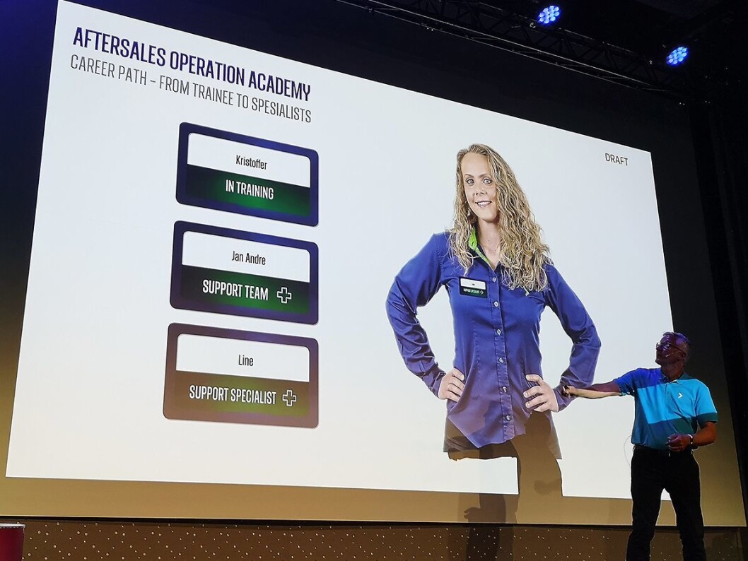 Det skjer også endreinger i Aftersales Operation Academy, og nye navnemerker til de ansatte skal reflektere kompetansenivået. Foto: Marte Ottemo. Det skjer også endreinger i Aftersales Operation Academy, og nye navnemerker til de ansatte skal reflektere kompetansenivået. Foto: Marte Ottemo.