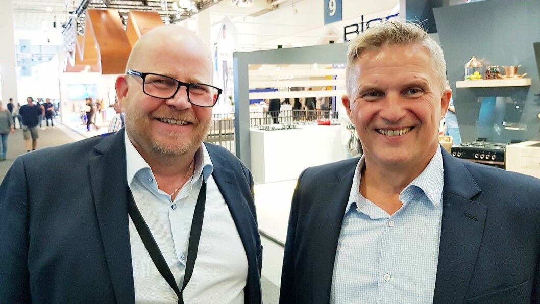 Frank Bruun (til venstre) i Lesta Nordic og Claus Winther i Tivoli Audio på IFA messa i Berlin. Foto: Jan Røsholm