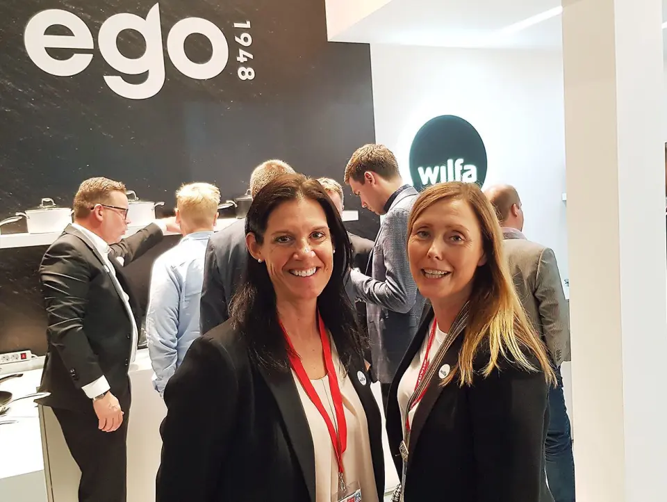 Ny Norgessjef Guri Brennhovd (t. v.) og Irlinn Tystad, som er ny markedsjef i Wilfa. Foto: Jan Røsholm. Ny Norgessjef Guri Brennhovd (t. v.) og Irlinn Tystad, som er ny markedsjef i Wilfa. Foto: Jan Røsholm.
