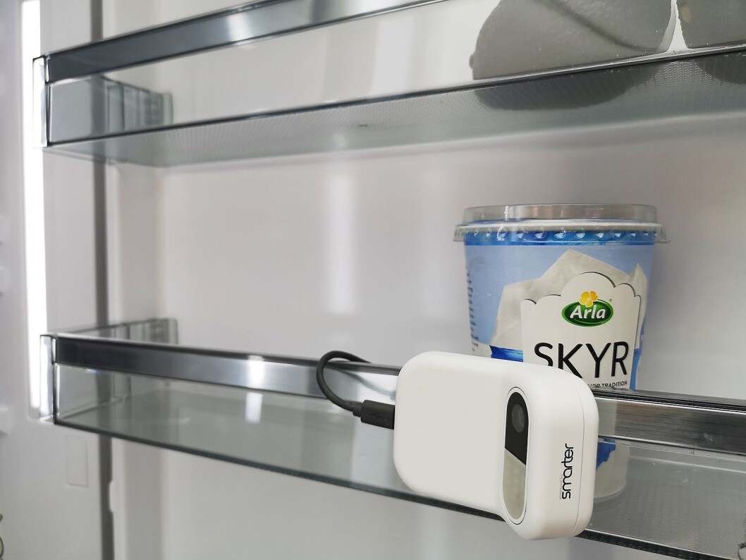 For å få kamera og strekkodescanner i sine kjøleskap har Electrolux inngått et samarbeid med selskapet Smarter. Foto: Marte Ottemo. For å få kamera og strekkodescanner i sine kjøleskap har Electrolux inngått et samarbeid med selskapet Smarter. Foto: Marte Ottemo.