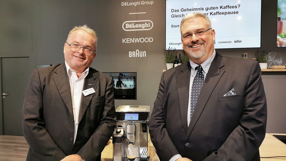 SER DEFINITIVT POSITIVT PÅ FREMTIDEN