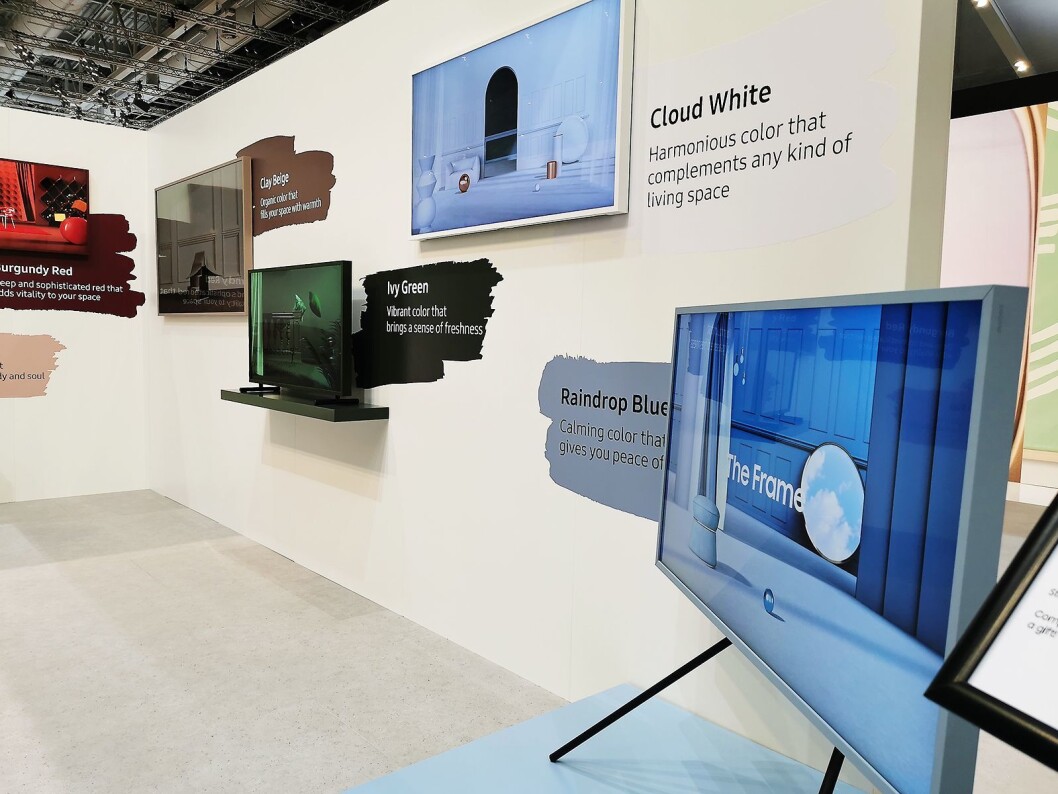 Samsung The Frame er nå ute i fjerde generasjon, har samme qled-skjerm og innmat som Q60-serien, og kommer i 43, 49, 55 og 65 tommer. Foto: Stian Sønsteng. Samsung The Frame er nå ute i fjerde generasjon, har samme qled-skjerm og innmat som Q60-serien, og kommer i 43, 49, 55 og 65 tommer. Foto: Stian Sønsteng.