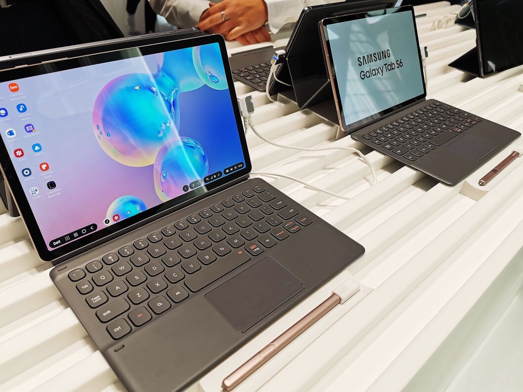 Tastaturet til Galaxy Tab S6 selges som tilbehør. Pris: 1.500,- Foto: Stian Sønsteng. Tastaturet til Galaxy Tab S6 selges som tilbehør. Pris: 1.500,- Foto: Stian Sønsteng.