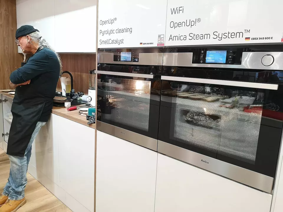 Grams nye ovner har fått forbedret damp, og i Polen (under merkevaren Amica) også wifi. Foto: Marte Ottemo