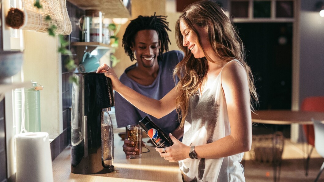 Pepsis brussmaker er nå tilgjengelig for SodaStreams brusmaskiner. Foto: SodaStream Pepsis brussmaker er nå tilgjengelig for SodaStreams brusmaskiner. Foto: SodaStream