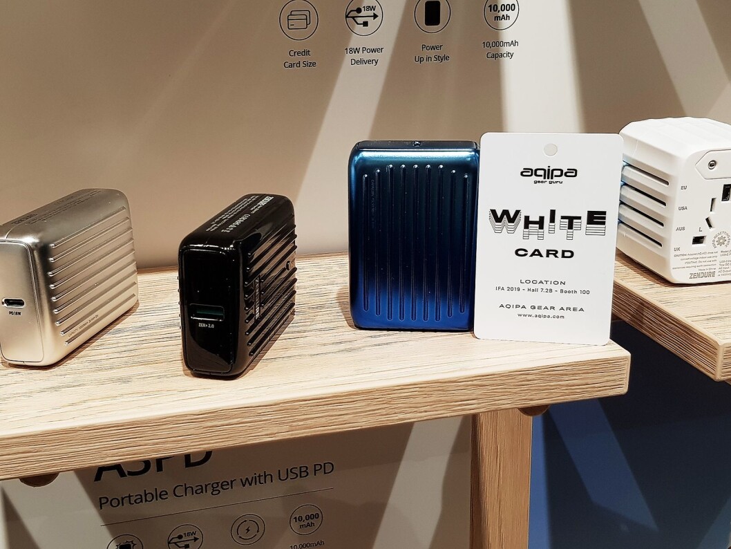 Zendure Supermini har en kapasitet på 10.000 mAh, og er på størrelse med et kredittkort. Foto: Jan Røsholm. Zendure Supermini har en kapasitet på 10.000 mAh, og er på størrelse med et kredittkort. Foto: Jan Røsholm.