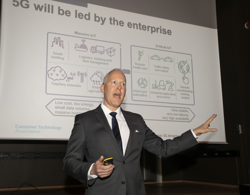 Steve Koenig, sjefsanalytiker i CTA, deler IoT i 5G-nettet inn i to kategorier; gigantisk og kritisk. Foto: Tore Skaar Steve Koenig, sjefsanalytiker i CTA, deler IoT i 5G-nettet inn i to kategorier; gigantisk og kritisk. Foto: Tore Skaar