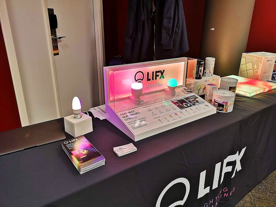 De smarte lysløsningene kan enten styres rett i Lifx’ app, eller kobles sammen med andre smarthjemløsninger. Foto: Marte Ottemo.