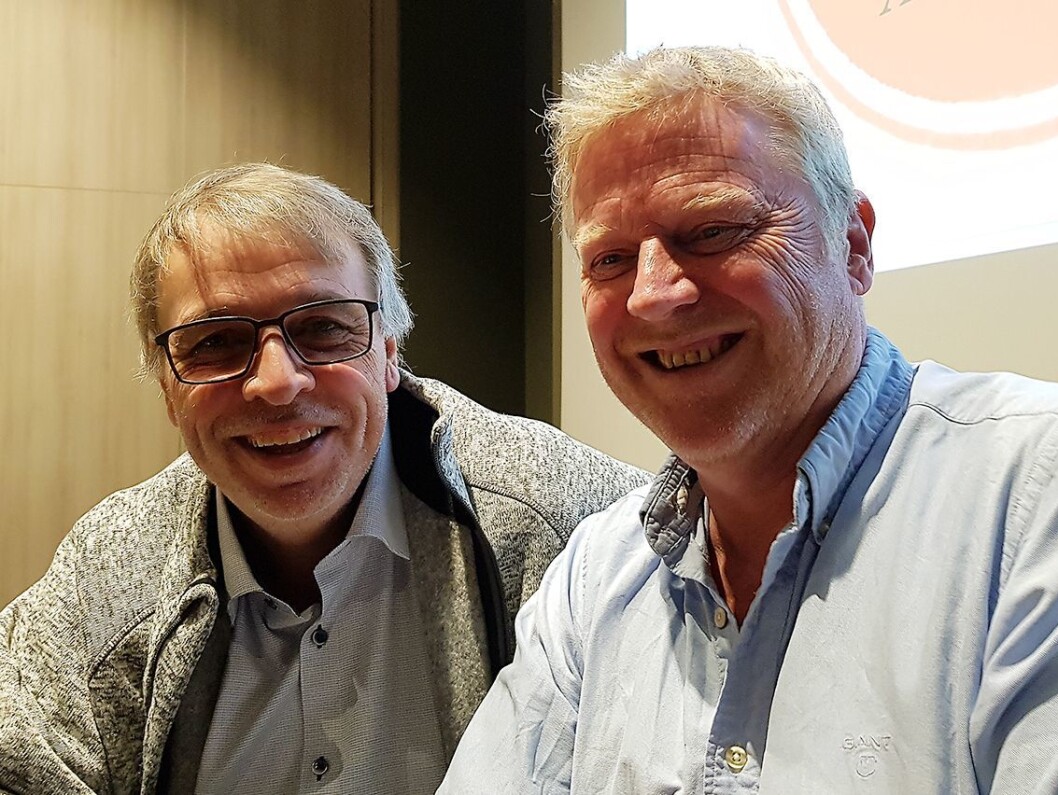 Dag 2 på Hvitevaredagene er satt av til lovpålagt FSE-kurs. Arne Milna (t. .h.) holder sikkerhetsdelen, mens Jon Freddy Nilsen tar seg av førstehjelpskurset. Foto: Jan Røsholm.– Hovedfokus er å være oppmerksom på farene, og ta riktige forholdegler, for eksempel ved å bruke riktig verneutstyr, sier Milna. Dag 2 på Hvitevaredagene er satt av til lovpålagt FSE-kurs. Arne Milna (t. .h.) holder sikkerhetsdelen, mens Jon Freddy Nilsen tar seg av førstehjelpskurset. Foto: Jan Røsholm.– Hovedfokus er å være oppmerksom på farene, og ta riktige forholdegler, for eksempel ved å bruke riktig verneutstyr, sier Milna.