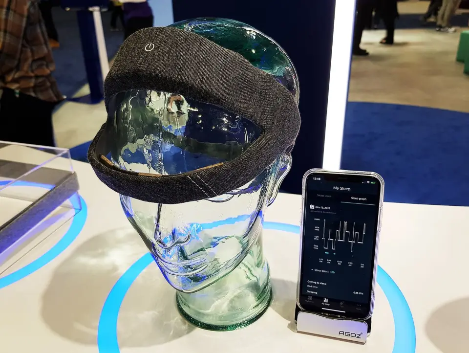 En egen app tilkoblet hodebåndet fra Philips måler søvnkvaliteten. Foto: Jan Røsholm. En egen app tilkoblet hodebåndet fra Philips måler søvnkvaliteten. Foto: Jan Røsholm.