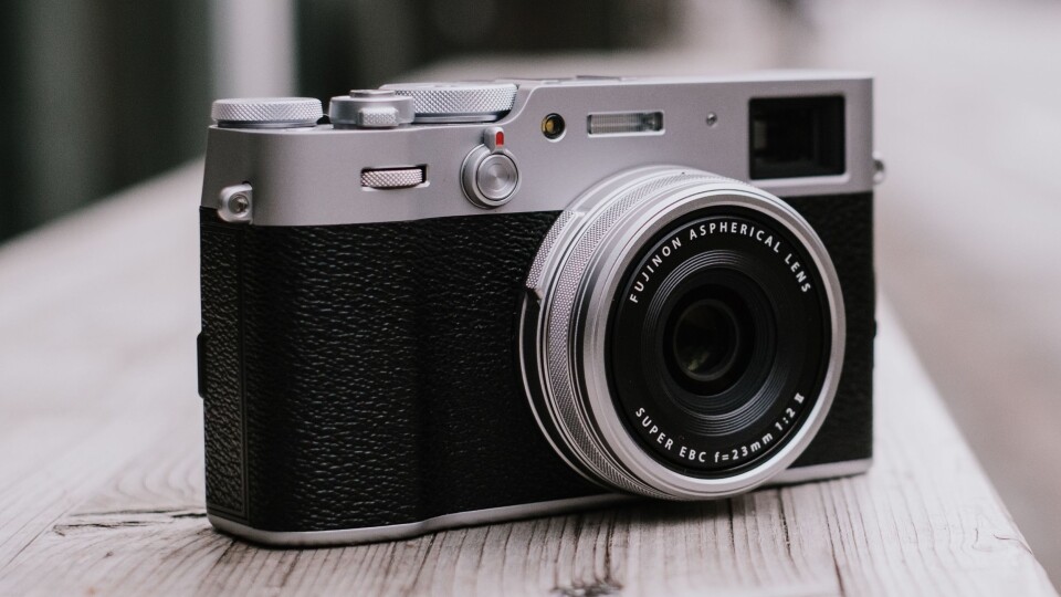 Fujifilm X100V