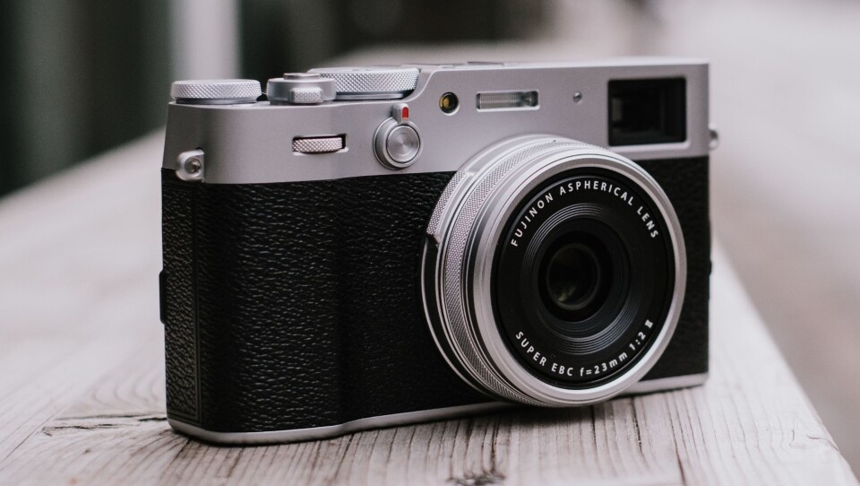 Fujifilm X100V