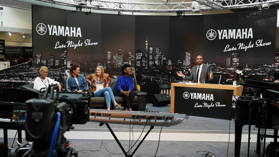 Under Musikmesse i 2018 hadde Yamaha sitt eget talkshow, som de strømmet ut i verden. Foto: Stian Sønsteng