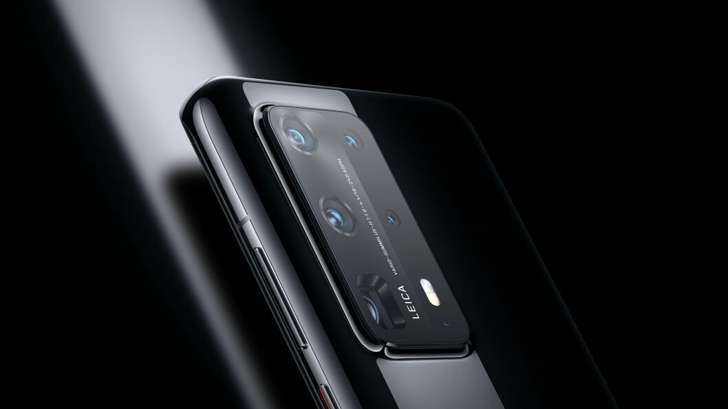 Huawei P40 Pro+ har fem kamera på baksiden, med både 10x og 3x optisk zoom. Foto: Huawei.