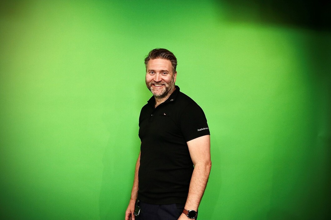 Opplæringssjef i Power, Morten Hovland, sier de snudde seg superraskt da det ble klart at PowerUp-messen ikke lot seg gjennomføre, og bygde TV-studio på ti dager. Foto: Power/ Snorre Berg-Domaas. Opplæringssjef i Power, Morten Hovland, sier de snudde seg superraskt da det ble klart at PowerUp-messen ikke lot seg gjennomføre, og bygde TV-studio på ti dager. Foto: Power/ Snorre Berg-Domaas.