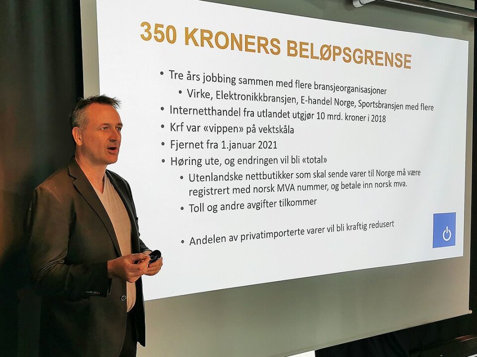 Administrerende direktør Jan Røsholm i Stiftelsen Elektronikkbransjen, som er sekretariat for Norsk musikkbransjeråd. Her på musikkbransjedagen i 2019. Foto: Stian Sønsteng. Administrerende direktør Jan Røsholm i Stiftelsen Elektronikkbransjen, som er sekretariat for Norsk musikkbransjeråd. Her på musikkbransjedagen i 2019. Foto: Stian Sønsteng.