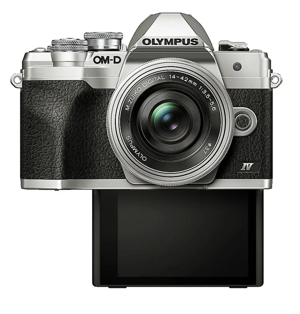 Olympus’ nye kamera har fått en skjerm som lar seg stille inn i selfie-modus. Foto: Olympus. Olympus’ nye kamera har fått en skjerm som lar seg stille inn i selfie-modus. Foto: Olympus.