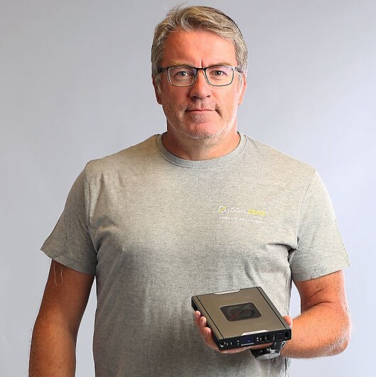 Forretningsutvikler Bjørn Tore Johannessen i Response Nordic AS med Goal Zero Sherpa 100AC. Foto: Response Nordic. Forretningsutvikler Bjørn Tore Johannessen i Response Nordic AS med Goal Zero Sherpa 100AC. Foto: Response Nordic.