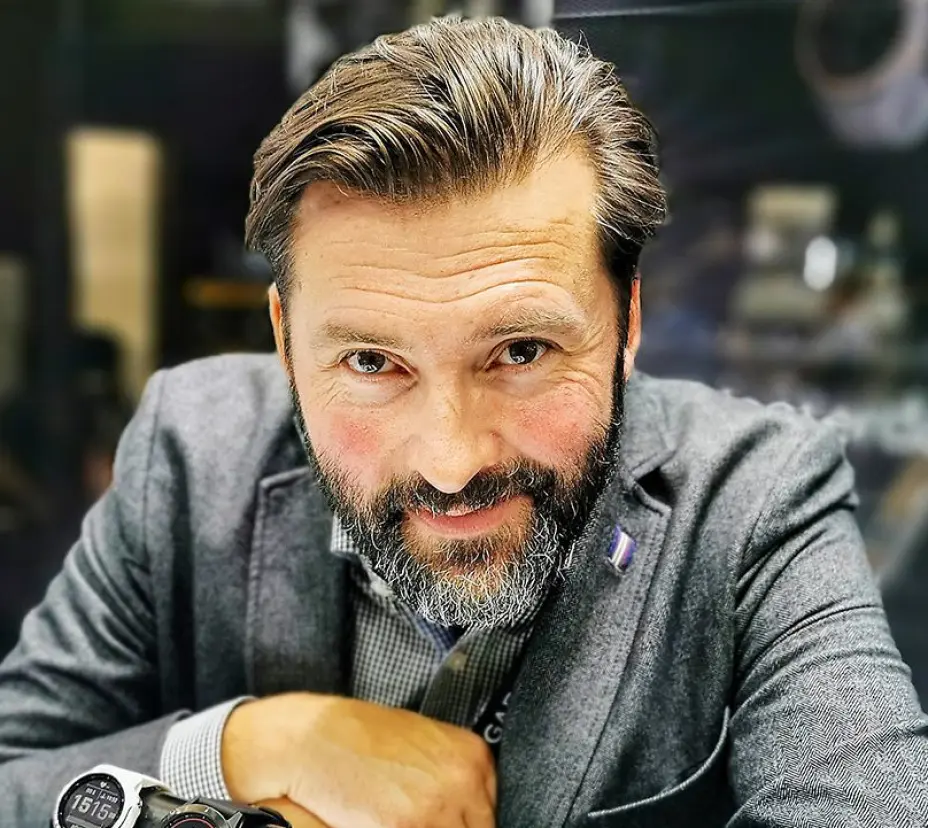 Nordisk PR-sjef Marcus Bjärneroth i Garmin tror det er et marked for Catalyst også i Norden. Bildet er tatt fra Garmins IFA-lansering i 2019. Foto: Stian Sønsteng. Nordisk PR-sjef Marcus Bjärneroth i Garmin tror det er et marked for Catalyst også i Norden. Bildet er tatt fra Garmins IFA-lansering i 2019. Foto: Stian Sønsteng.