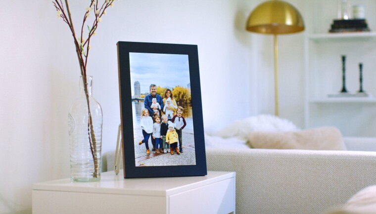 Meural WiFi Photo Frame