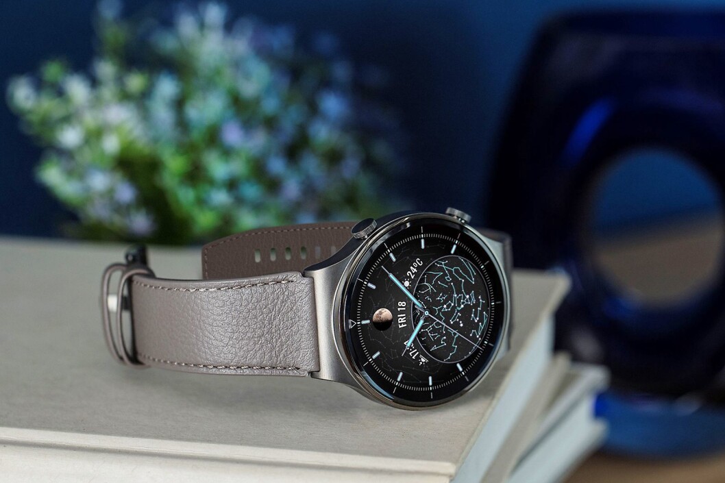 Den klassiske versjonen av Huaweis nye smartklokke GT2 Pro har skinnreim. Foto: Huawei. Den klassiske versjonen av Huaweis nye smartklokke GT2 Pro har skinnreim. Foto: Huawei.
