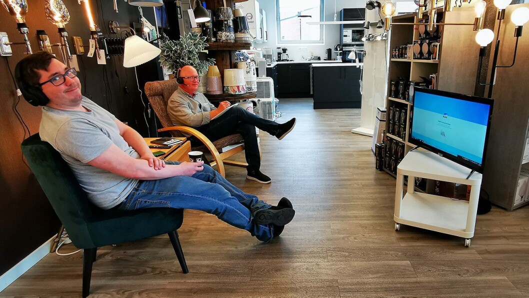 Dag-Andre Jordansen (t. v.) og Øyvind Sørby ved Elon Gressvik er klar for de digitale kompetansedagene. Foto: Elon. Dag-Andre Jordansen (t. v.) og Øyvind Sørby ved Elon Gressvik er klar for de digitale kompetansedagene. Foto: Elon.