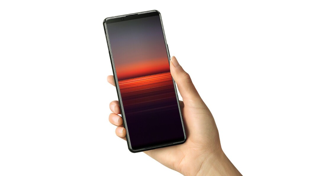 Xperia 5 II er mer kompakt enn sine konkurrenter, men er fortsatt høyt spesifisert. Foto: Sony. Xperia 5 II er mer kompakt enn sine konkurrenter, men er fortsatt høyt spesifisert. Foto: Sony.