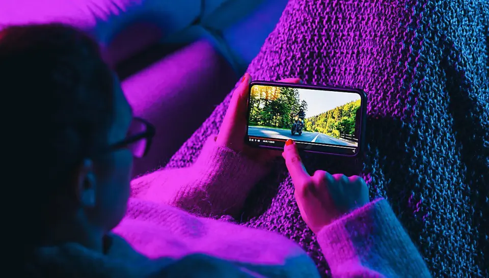 Ifølge Vipps Mobil mister nordmenn 200.000 betalte gigabyte med data hver dag. Foto: Vipps Mobil. Ifølge Vipps Mobil mister nordmenn 200.000 betalte gigabyte med data hver dag. Foto: Vipps Mobil.