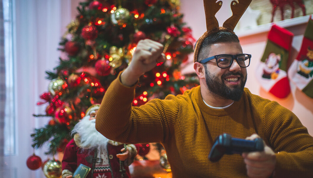 Flere menn enn kvinner ønsker seg ny spillkonsoll til jul. Foto: freemixer/iStockPhoto. Flere menn enn kvinner ønsker seg ny spillkonsoll til jul. Foto: freemixer/iStockPhoto.