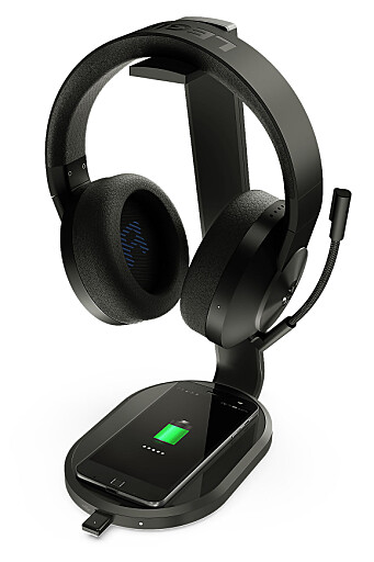 Lenovo Legion S600 Gaming Station er en ladestasjon som sørger for at det alltid er strøm på hodetelefonene, musen og mobilen så lenge de to sistnevnte støtter Qi trådløs lading. Den er kompatibel med Lenovos nye spill-headset H600 Wireless. Foto: Lenovo Lenovo Legion S600 Gaming Station er en ladestasjon som sørger for at det alltid er strøm på hodetelefonene, musen og mobilen så lenge de to sistnevnte støtter Qi trådløs lading. Den er kompatibel med Lenovos nye spill-headset H600 Wireless. Foto: Lenovo
